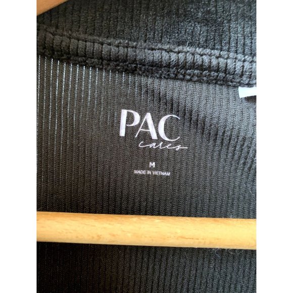 Pacsun Black Velvet Crop Top with Cool Buttons Size M - Picture 2 of 4